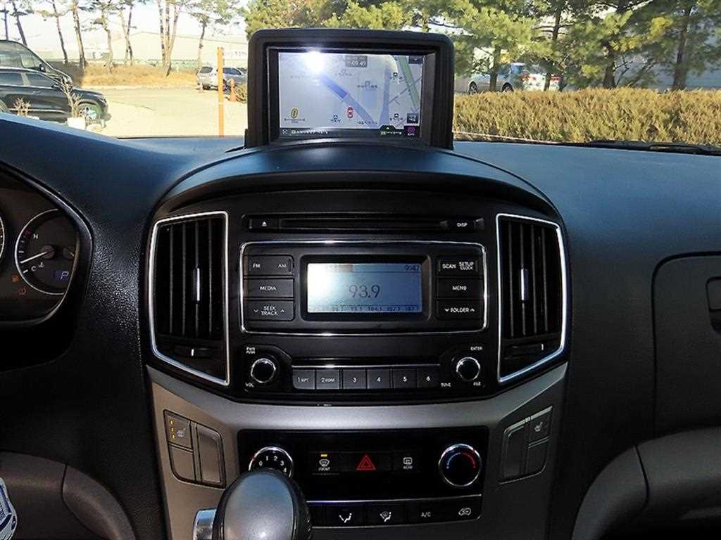 현대 더 뉴그랜드스타렉스 3인승 디젤 밴 스마트 - 이미지 6