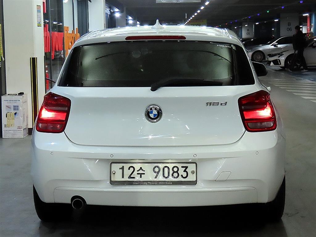 BMW 1시리즈(2세대) 5도어 118d 어반 라인 - 이미지 10