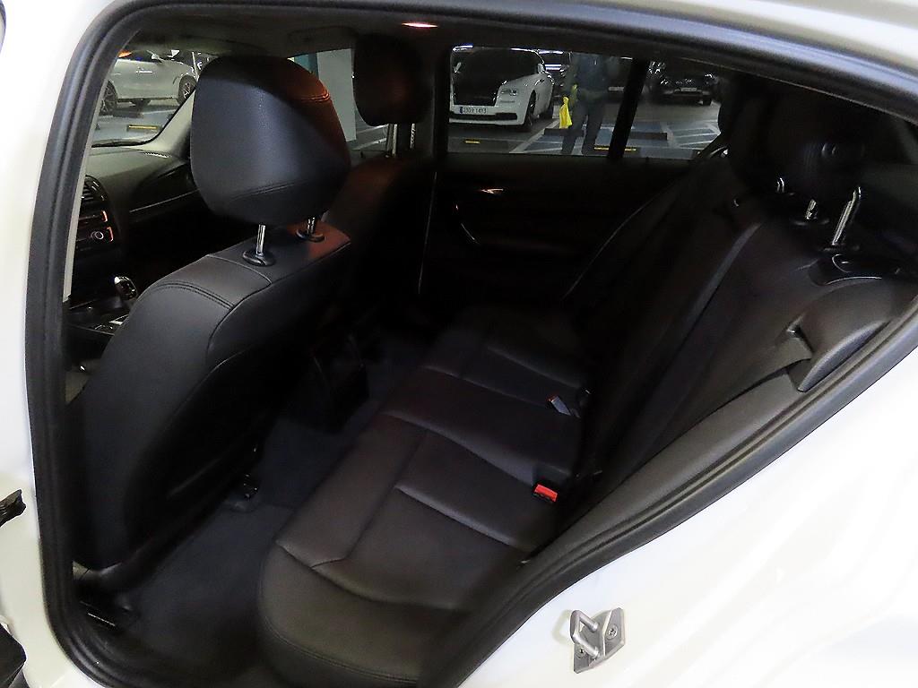 BMW 1시리즈(2세대) 5도어 118d 어반 라인 - 이미지 2