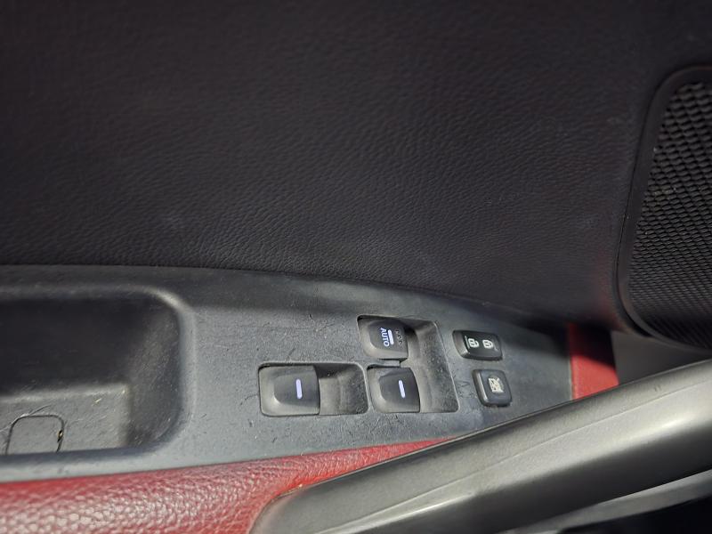 현대 벨로스터 1.6 GDI DCT팩 - 이미지 12