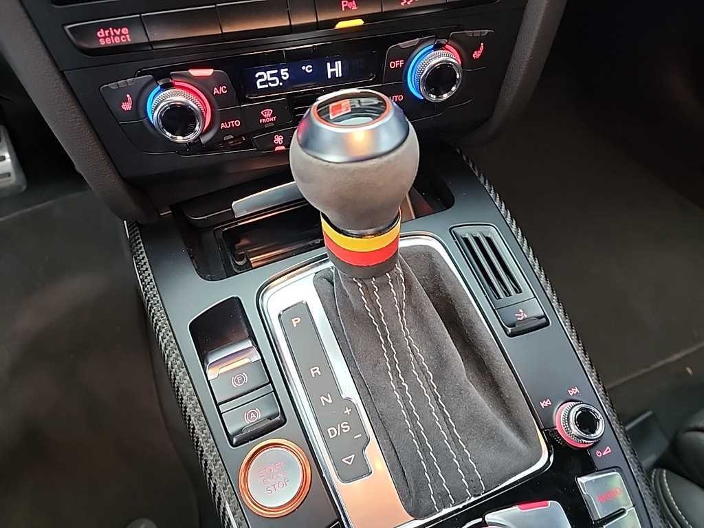 아우디 RS5 4.2 FSI 콰트로 - 이미지 6