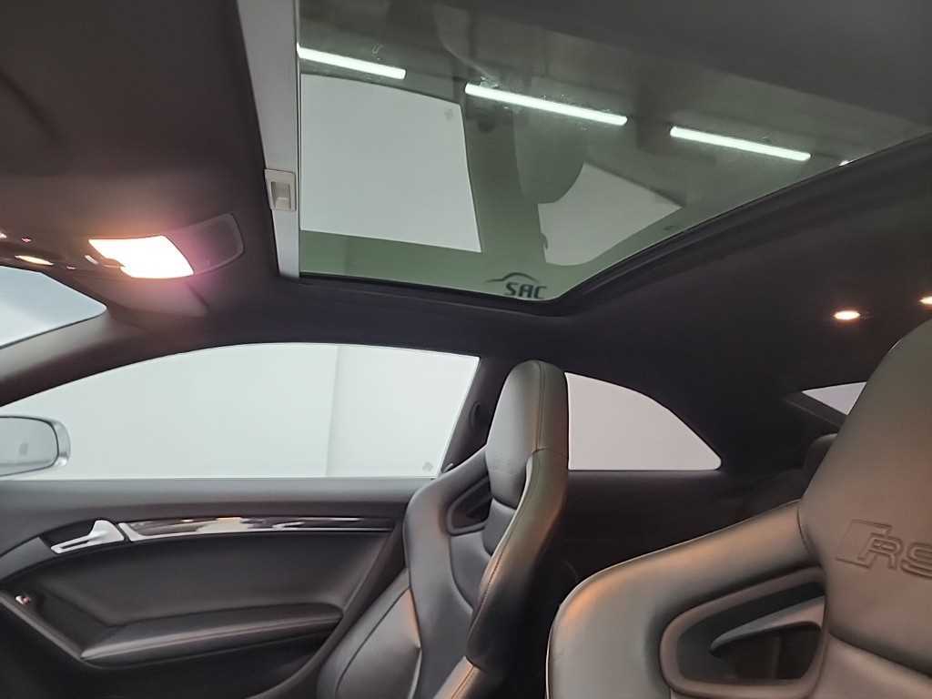 아우디 RS5 4.2 FSI 콰트로 - 이미지 15