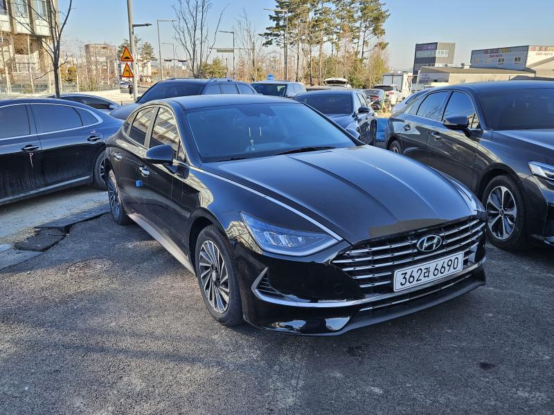 현대 쏘나타(DN8) 하이브리드 2.0 HEV 프리미엄 플러스 - 이미지 2