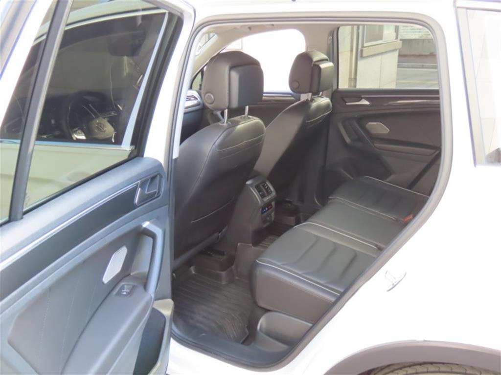 폭스바겐 티구안(2세대) 2.0 TDI 프레스티지 - 이미지 9