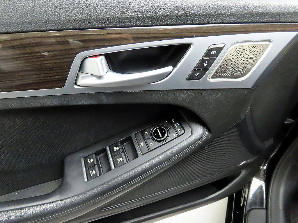 제네시스 G80 3.3 GDi AWD 프리미엄 럭셔리 - 이미지 18
