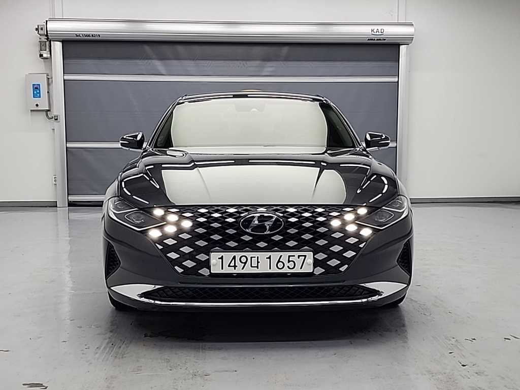 현대 더 뉴그랜저IG 하이브리드 2.4 HEV 프리미엄 초이스 - 이미지 3