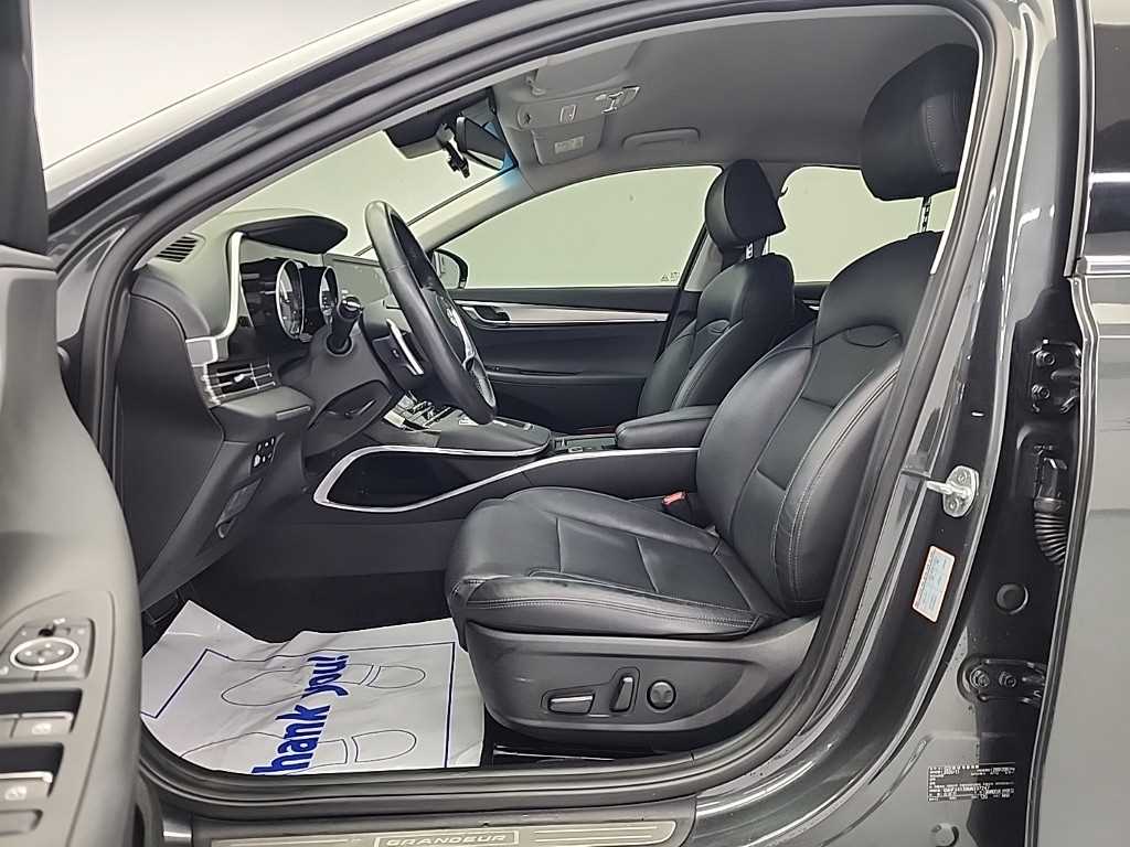 현대 더 뉴그랜저IG 하이브리드 2.4 HEV 프리미엄 초이스 - 이미지 9