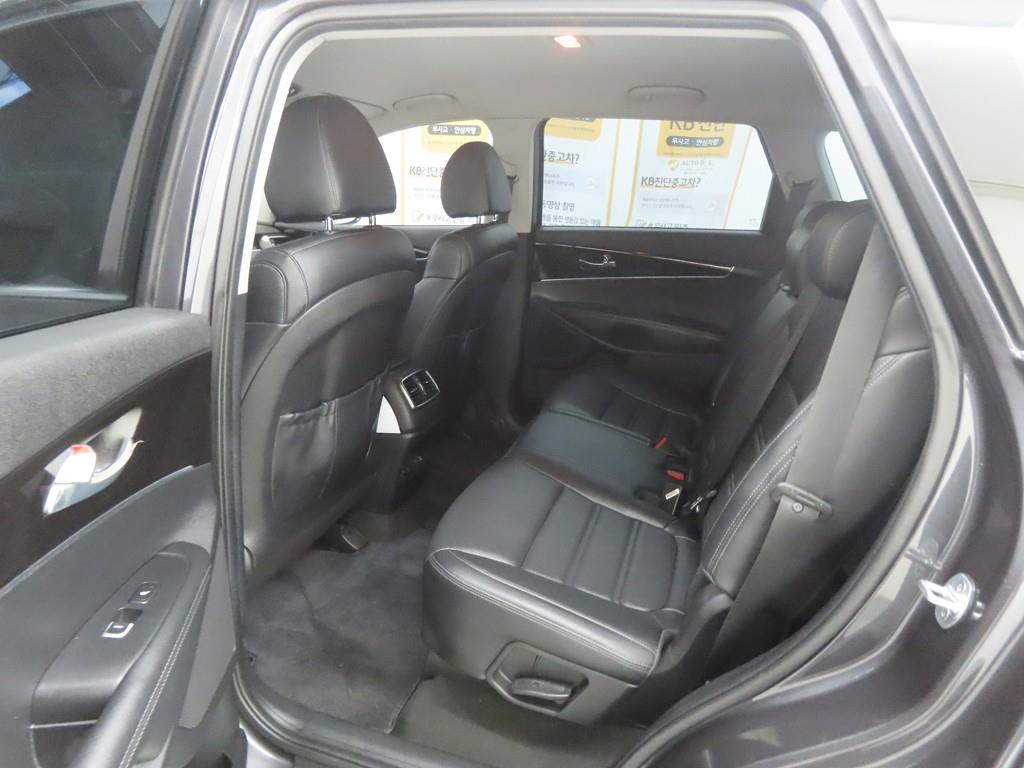 기아 더 뉴쏘렌토 디젤 R2.2 2WD 프레스티지 No.1 에디션 - 이미지 19