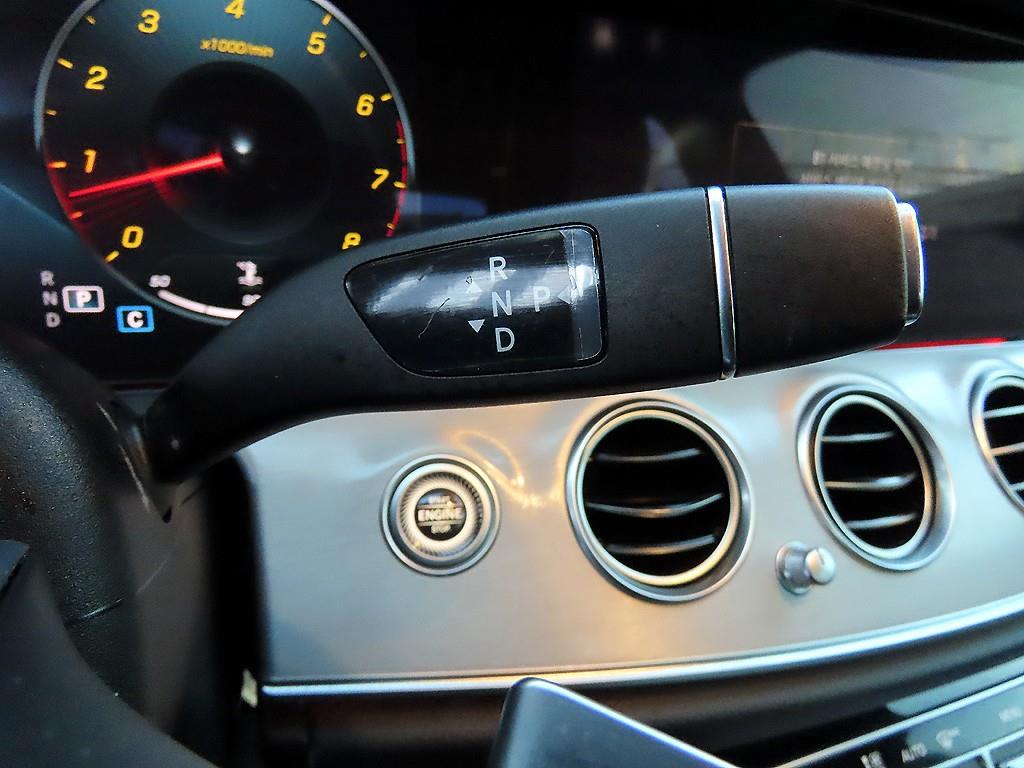 벤츠 E클래스(5세대) E250 아방가르드 - 이미지 12