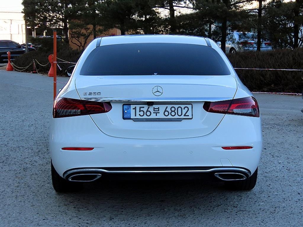 벤츠 E클래스(5세대) E250 아방가르드 - 이미지 8