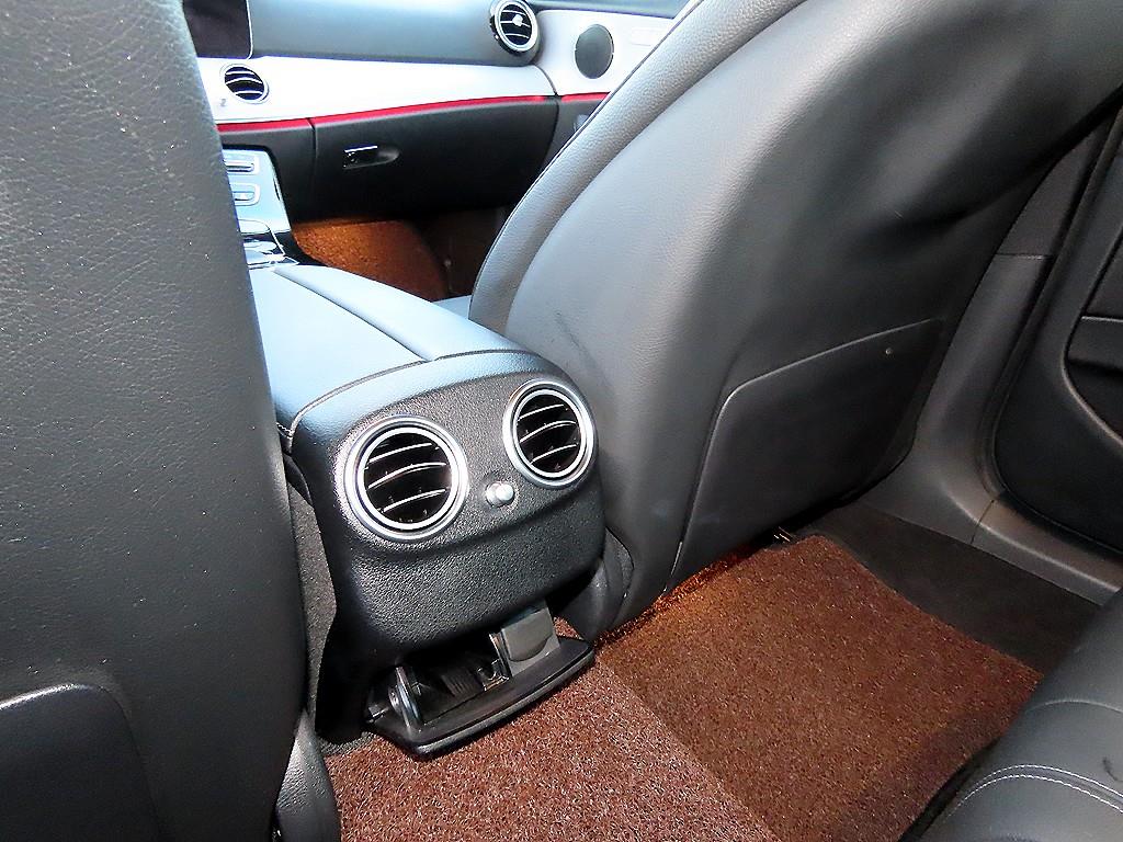 벤츠 E클래스(5세대) E250 아방가르드 - 이미지 9