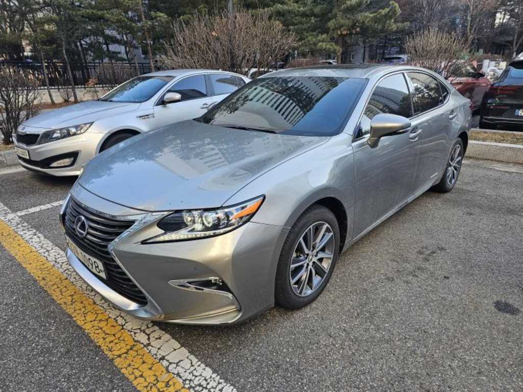 렉서스 ES(6세대) 300h 슈프림 - 이미지 3