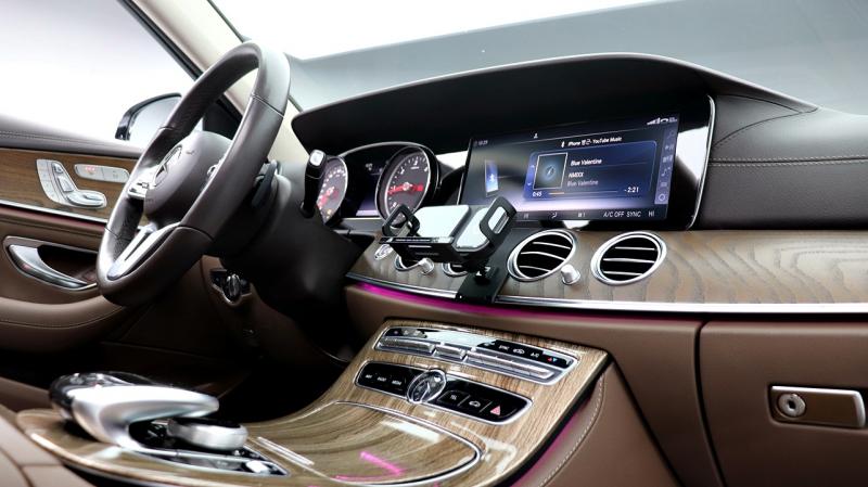 벤츠 E클래스(5세대) E220d 4매틱 익스클루시브 - 이미지 9