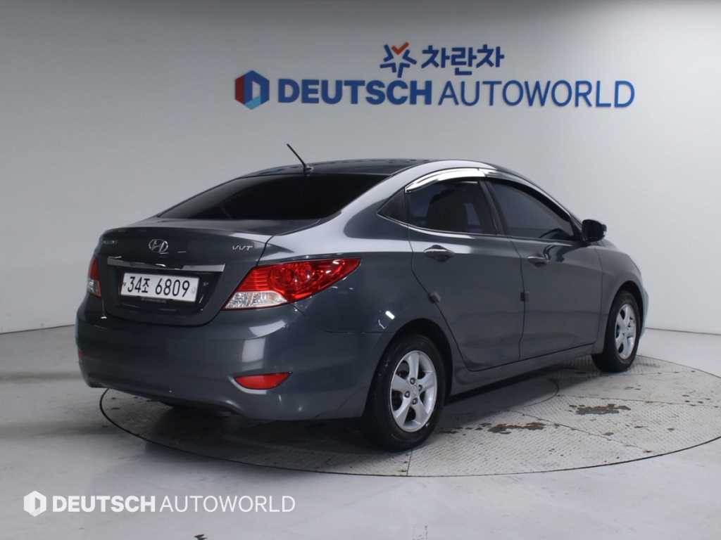 현대 엑센트 신형 1.4 VVT 프리미어 - 이미지 17