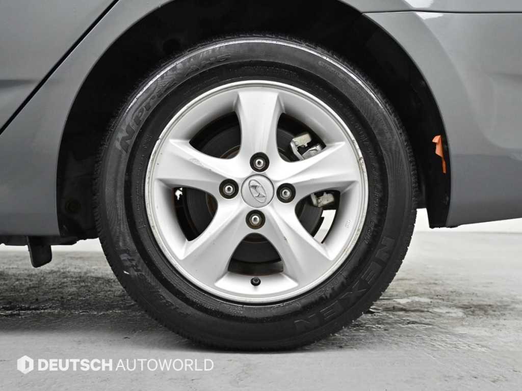 현대 엑센트 신형 1.4 VVT 프리미어 - 이미지 12