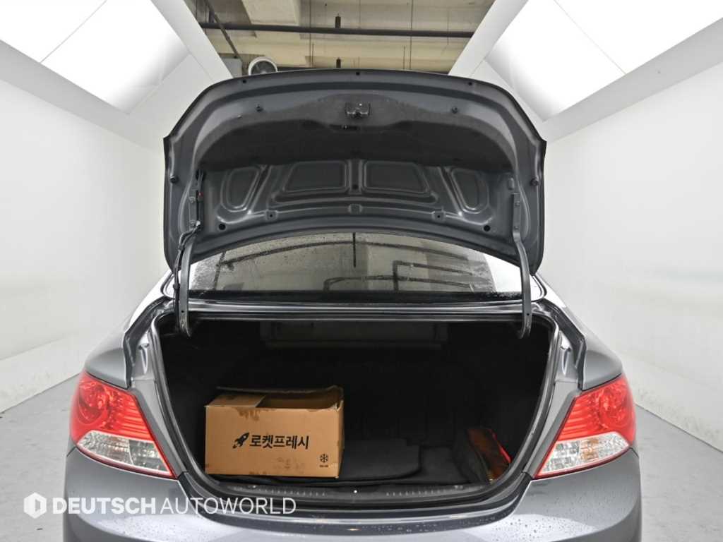 현대 엑센트 신형 1.4 VVT 프리미어 - 이미지 13