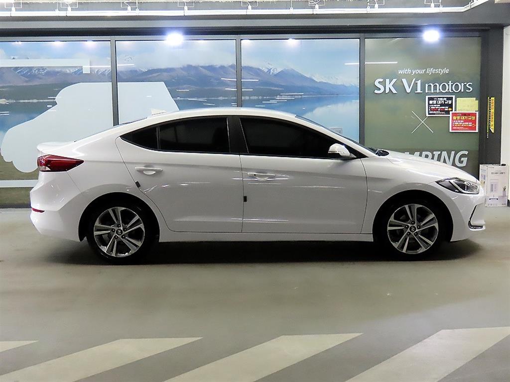현대 아반떼AD 1.6 GDi 밸류 플러스 - 이미지 18