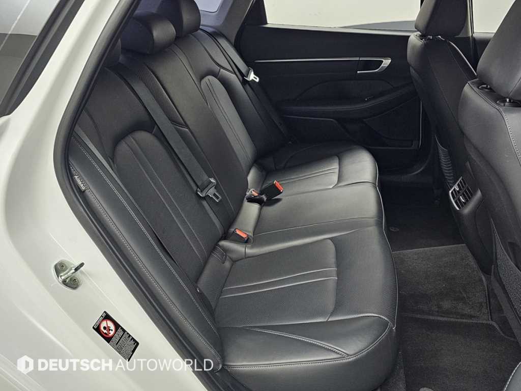 현대 쏘나타(DN8) G2.0 프리미엄 플러스 - 이미지 17