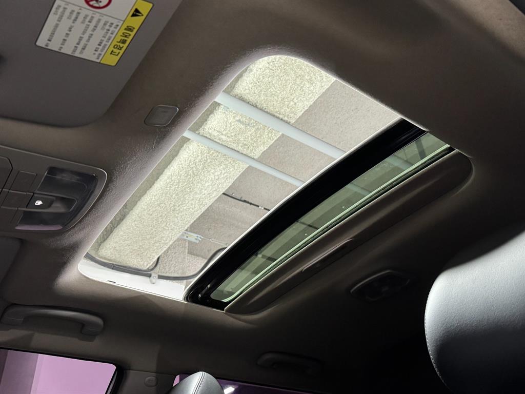 KG모빌리티(쌍용) 베리 뉴 티볼리 1.6 디젤 2WD V5