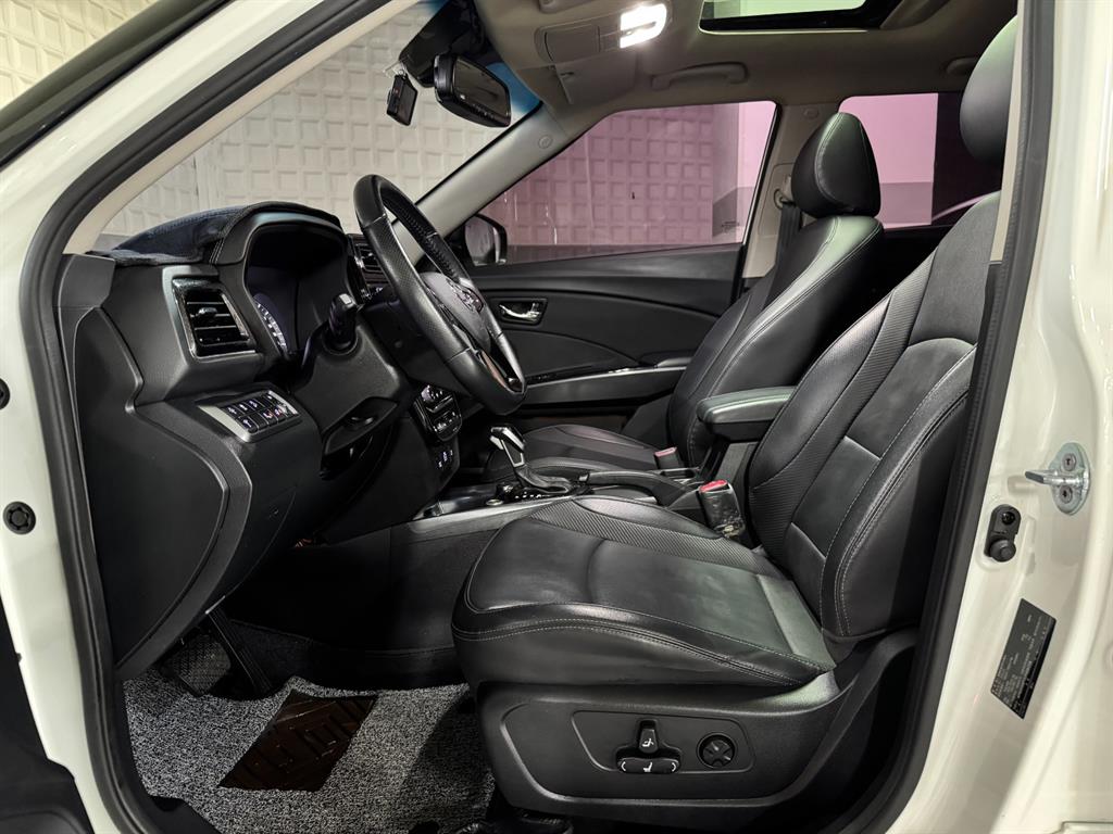 KG모빌리티(쌍용) 베리 뉴 티볼리 1.6 디젤 2WD V5 - 이미지 3