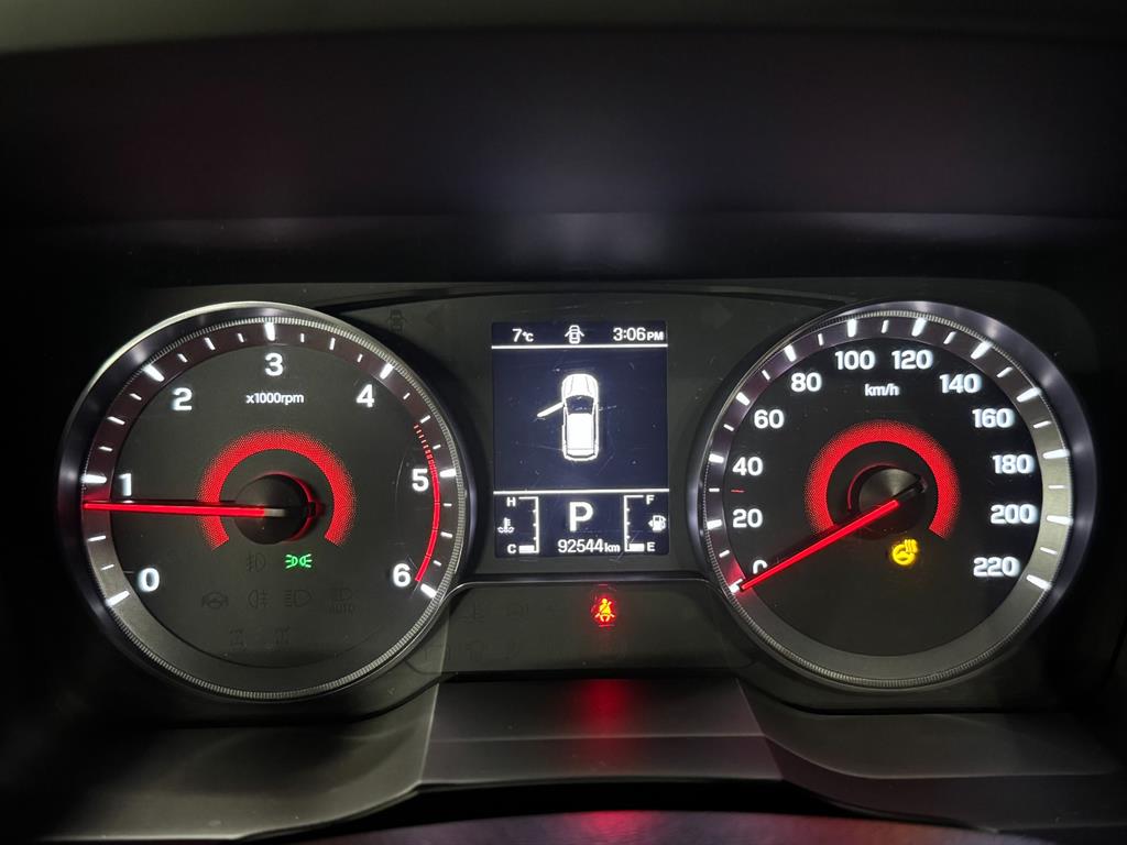 KG모빌리티(쌍용) 베리 뉴 티볼리 1.6 디젤 2WD V5 - 이미지 5