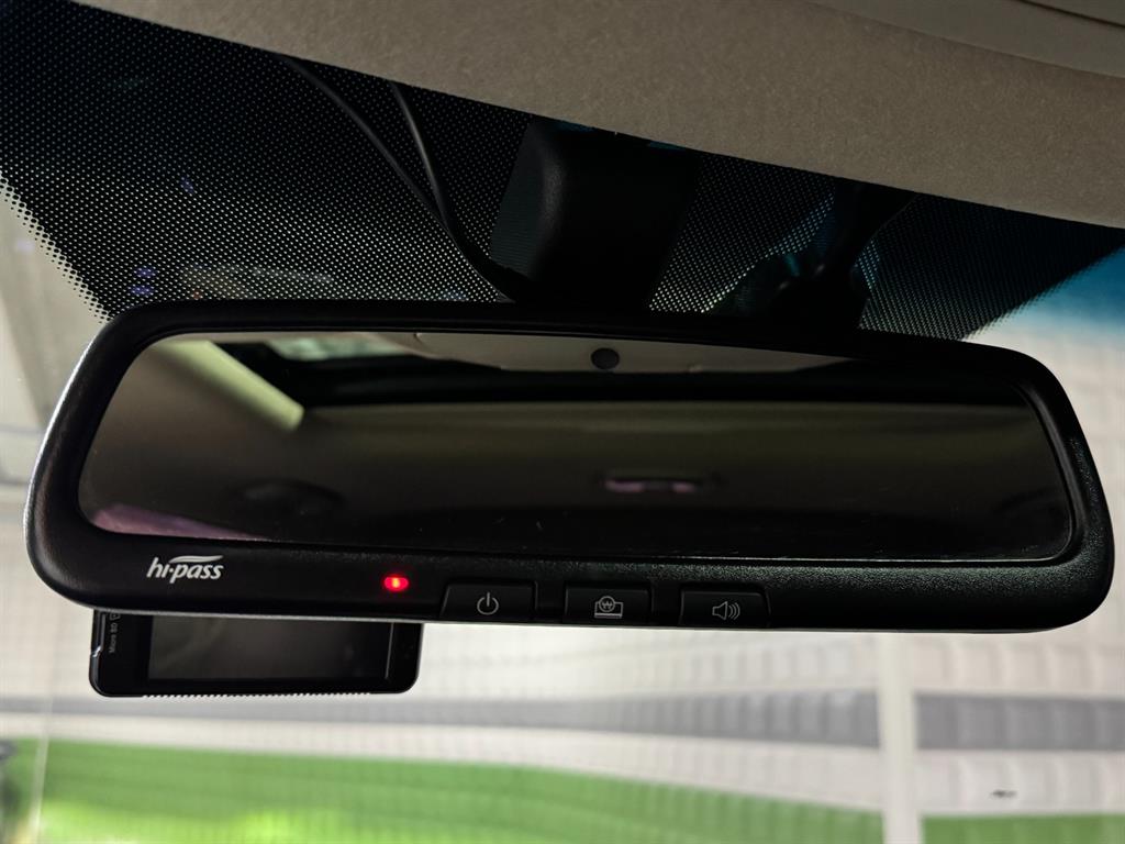 KG모빌리티(쌍용) 베리 뉴 티볼리 1.6 디젤 2WD V5 - 이미지 12