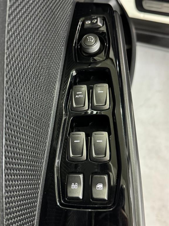 KG모빌리티(쌍용) 베리 뉴 티볼리 1.6 디젤 2WD V5 - 이미지 9