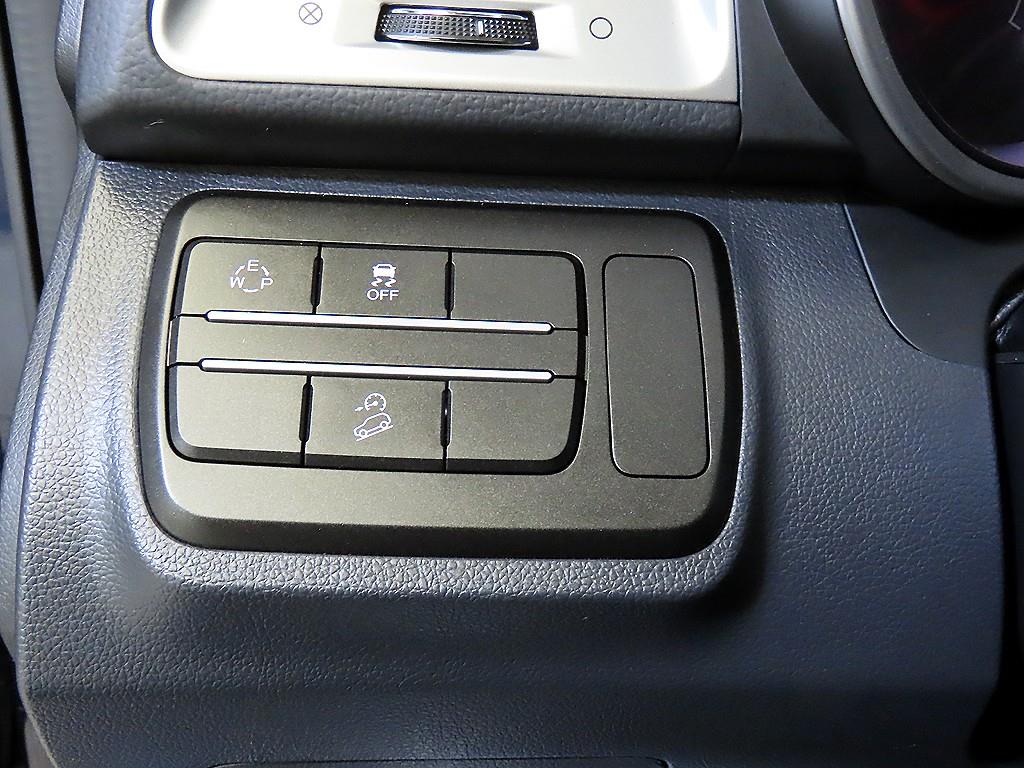 KG모빌리티(쌍용) 티볼리 아머 1.6 가솔린 TX - 이미지 13