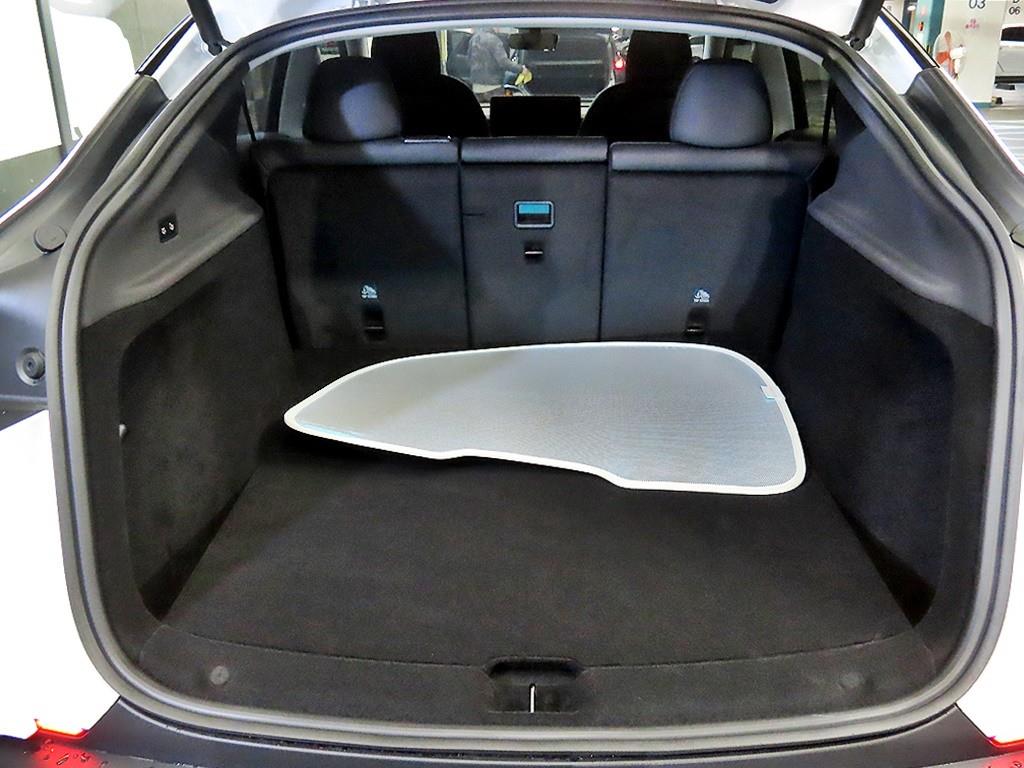 테슬라 모델 Y RWD - 이미지 19