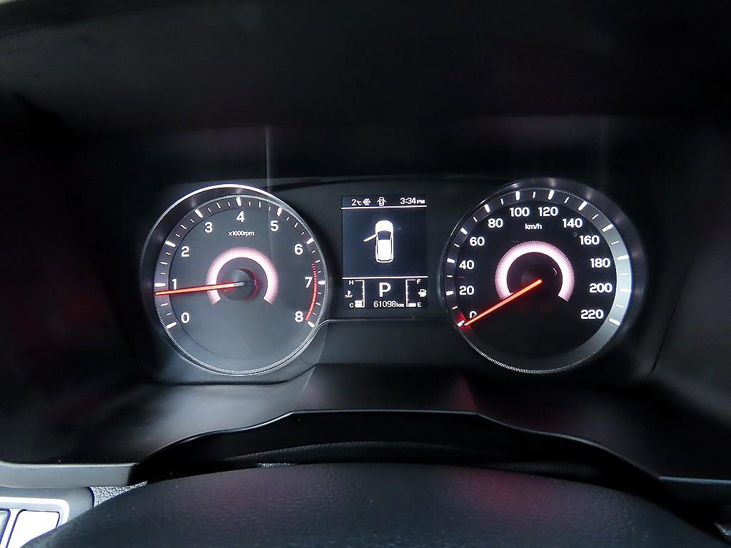 KG모빌리티(쌍용) 베리 뉴 티볼리 1.5 가솔린 2WD V1 - 이미지 20