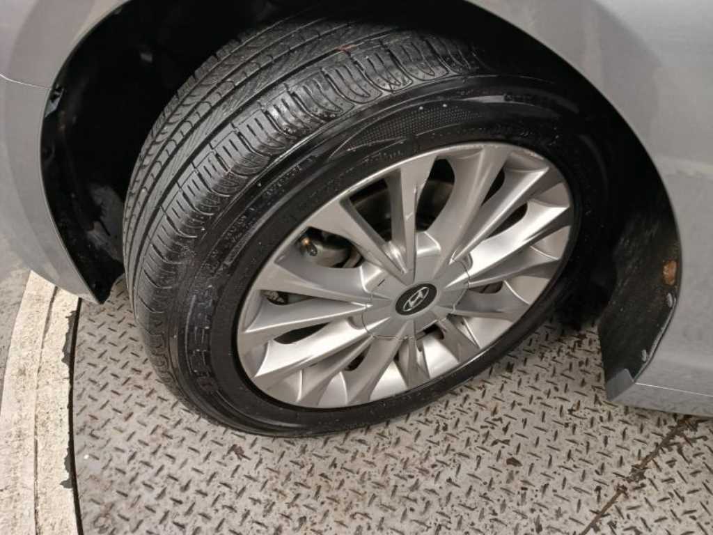 현대 LF쏘나타 2.0 CVVL 케어플러스