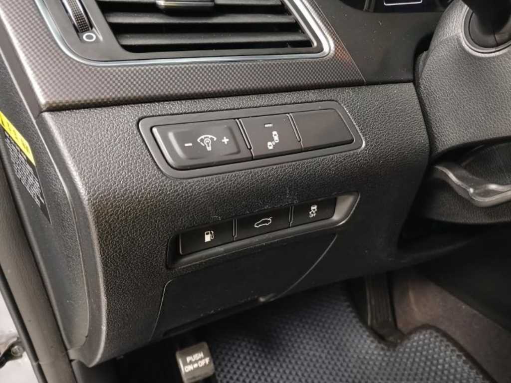 현대 LF쏘나타 2.0 CVVL 케어플러스 - 이미지 8