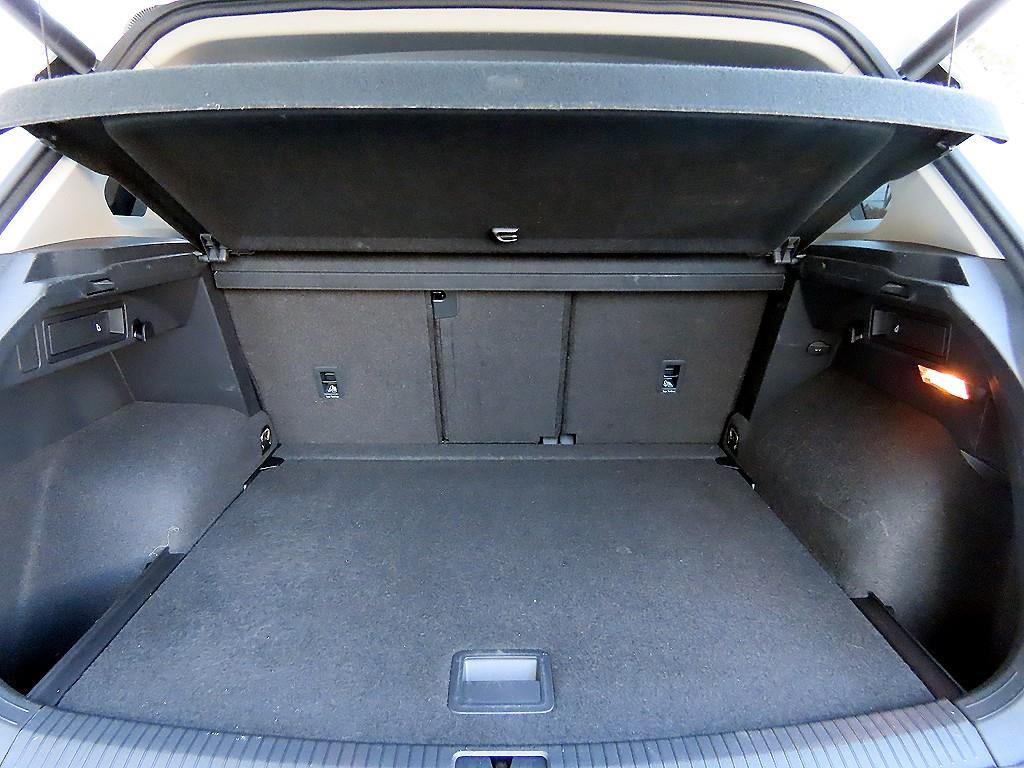 폭스바겐 티구안(2세대) 2.0 TDI 프리미엄 - 이미지 16