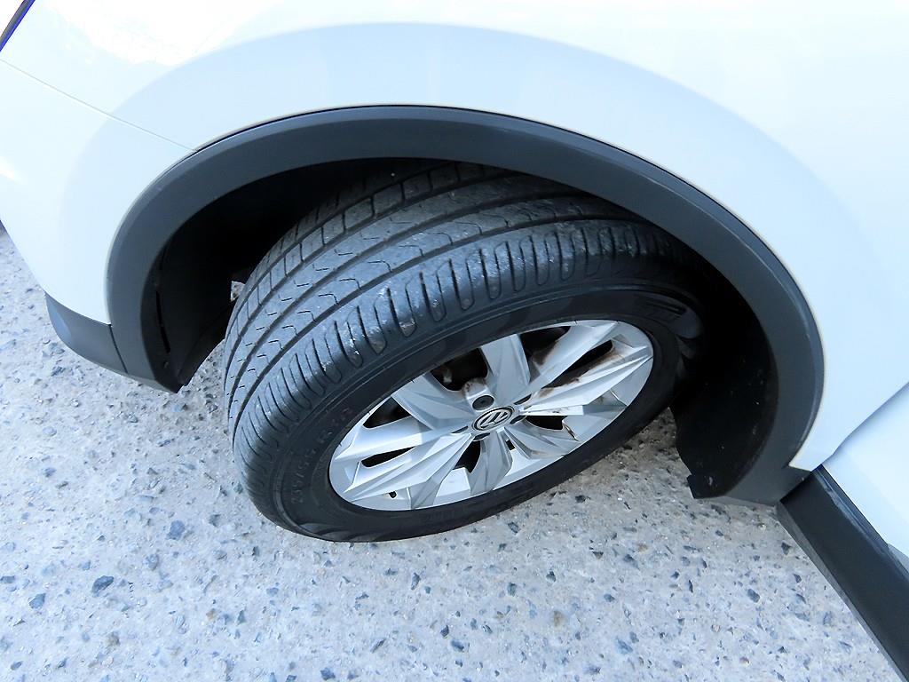 폭스바겐 티구안(2세대) 2.0 TDI 프리미엄 - 이미지 15