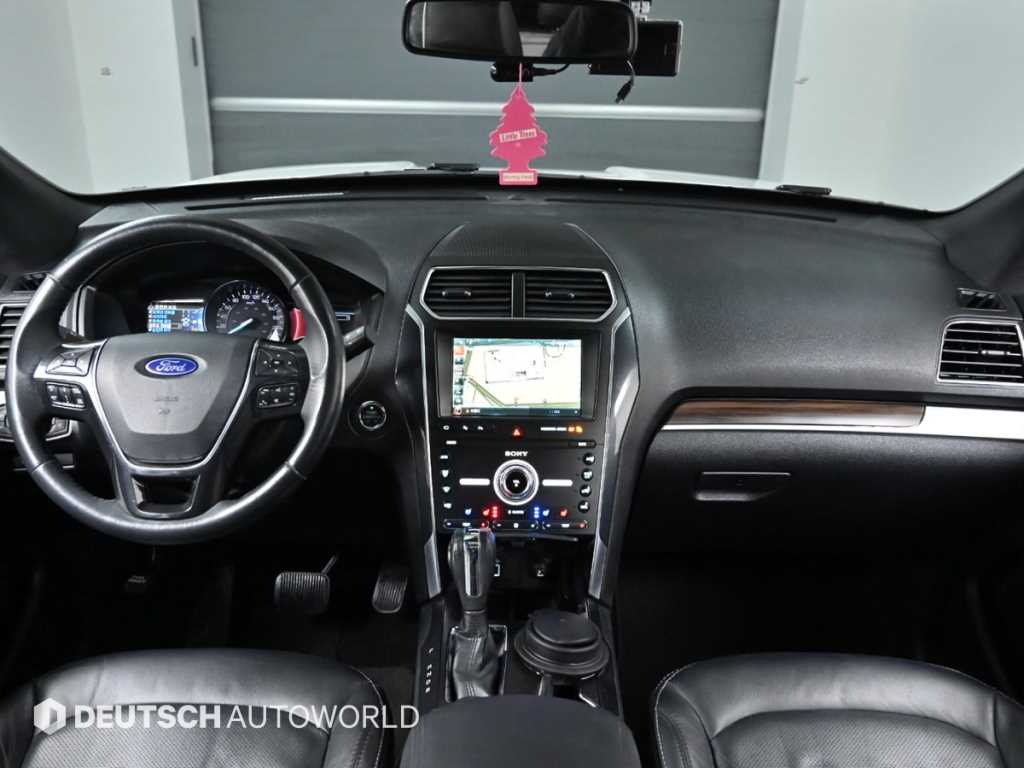 포드 익스플로러(5세대) 2.3 AWD 리미티드 - 이미지 3