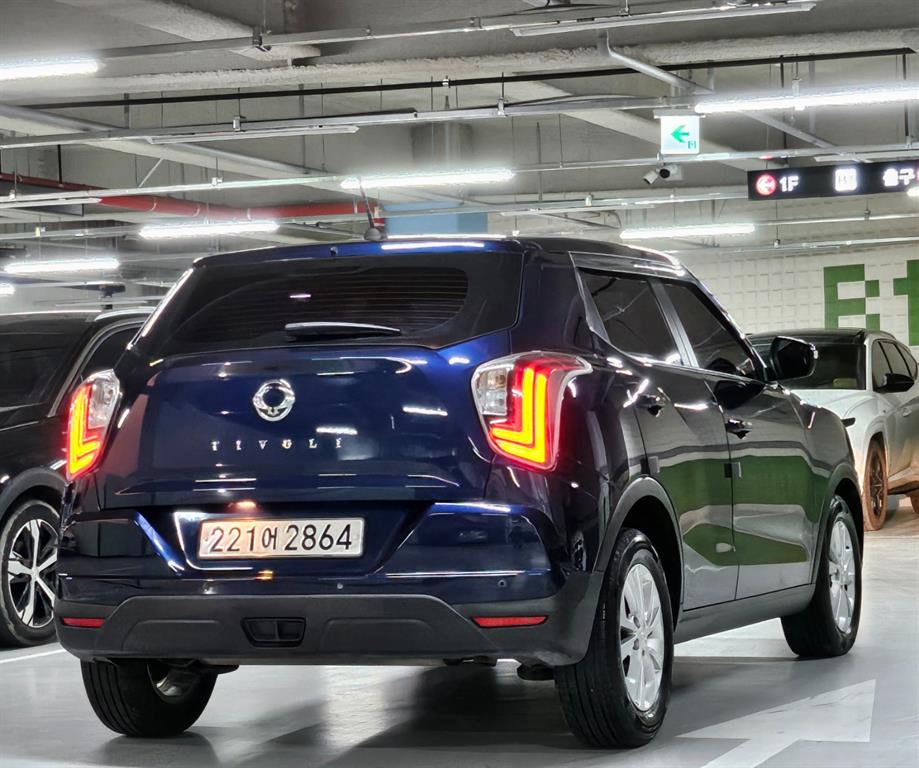 KG모빌리티(쌍용) 베리 뉴 티볼리 1.5 가솔린 2WD 직판용 - 이미지 15