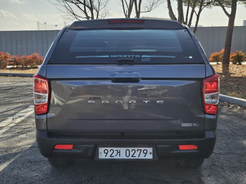 KG모빌리티(쌍용) 렉스턴 스포츠 2.2 4WD 어드벤처 - 이미지 4