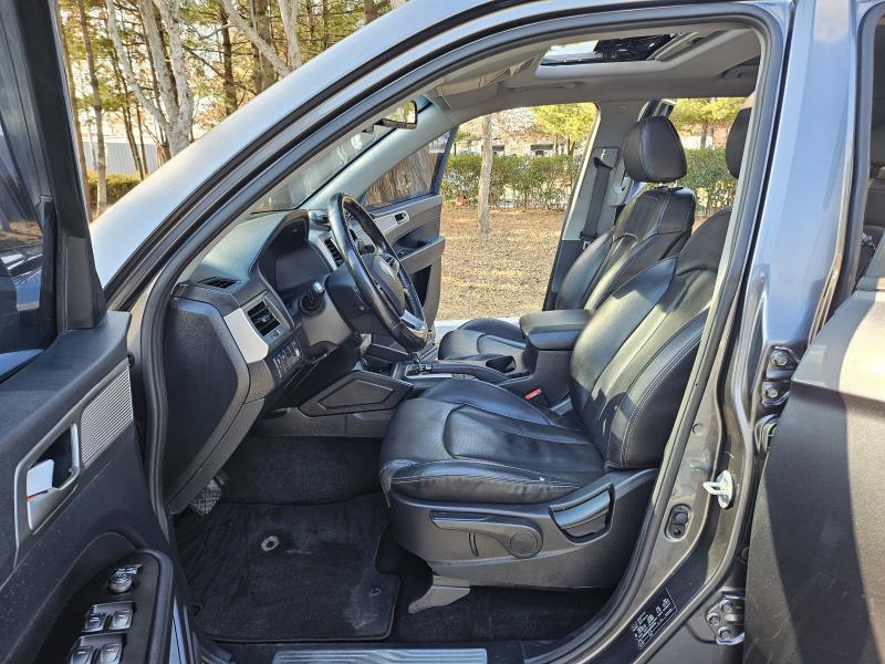 KG모빌리티(쌍용) 렉스턴 스포츠 2.2 4WD 어드벤처 - 이미지 8