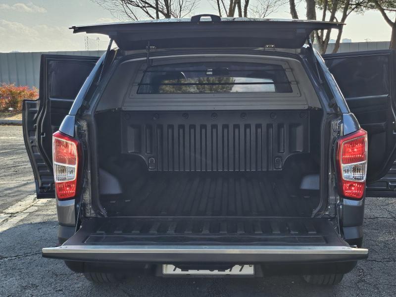 KG모빌리티(쌍용) 렉스턴 스포츠 2.2 4WD 어드벤처 - 이미지 10