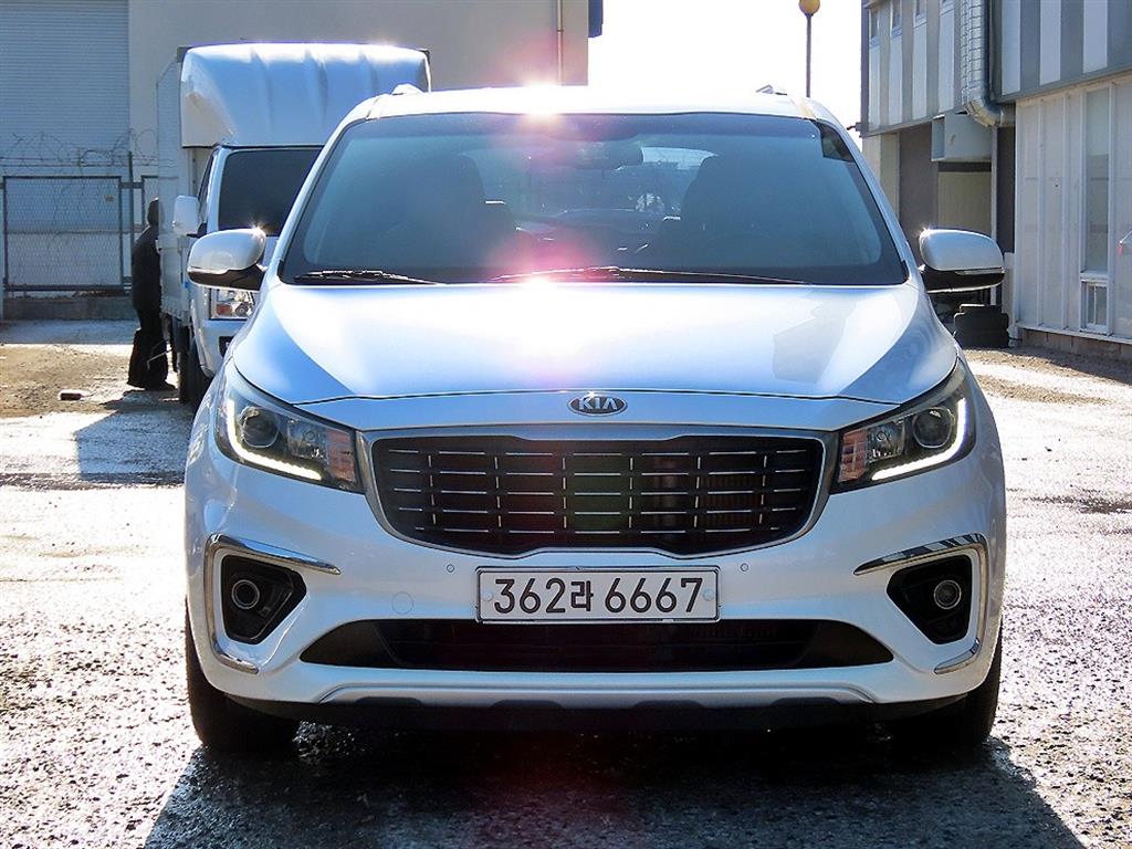 기아 더 뉴카니발 9인승 디젤 럭셔리 - 이미지 20