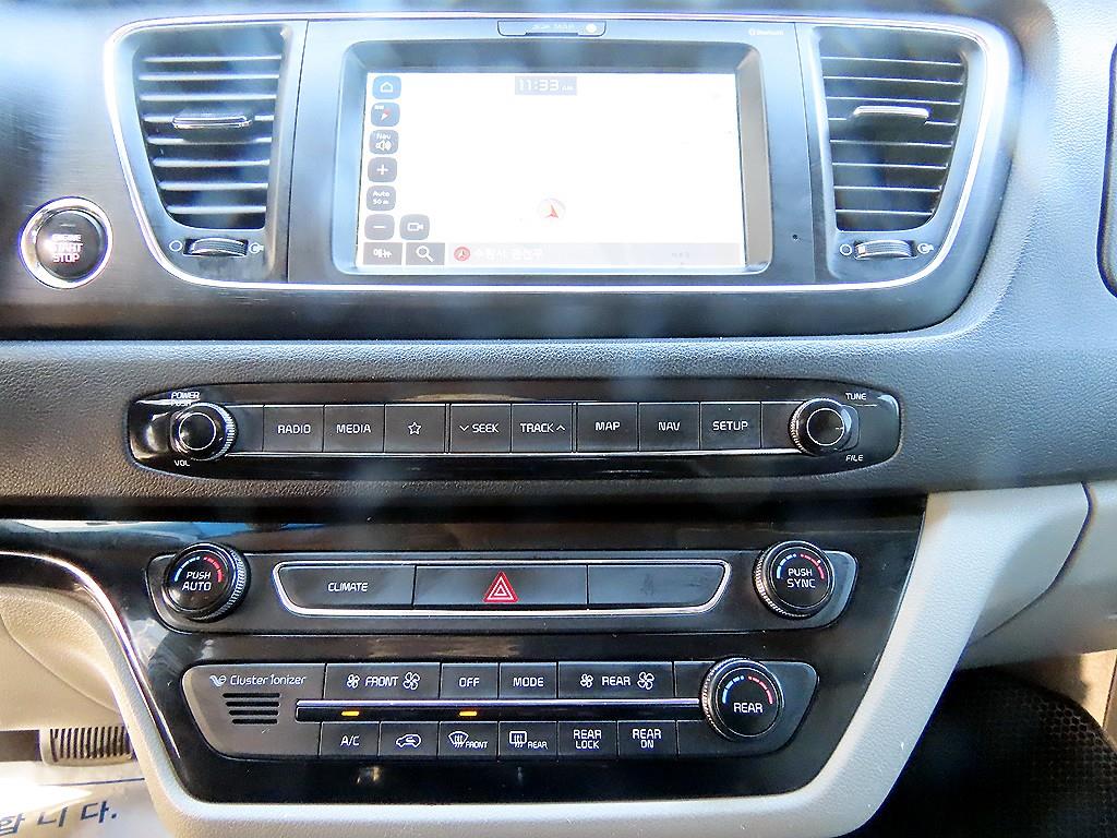 기아 더 뉴카니발 9인승 디젤 럭셔리 - 이미지 16