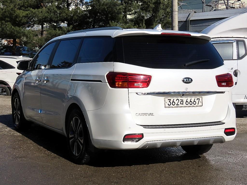 기아 더 뉴카니발 9인승 디젤 럭셔리 - 이미지 19