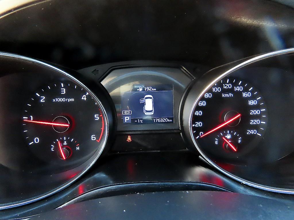 기아 더 뉴카니발 9인승 디젤 럭셔리 - 이미지 2