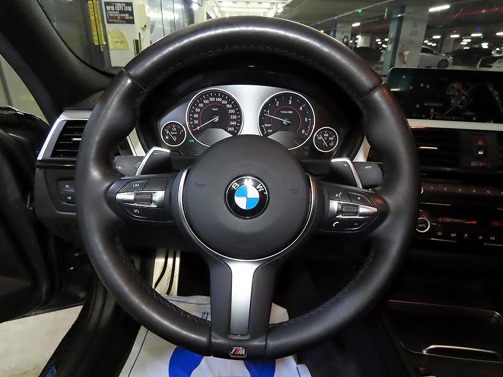 BMW 3시리즈(6세대) 320d M 스포츠 - 이미지 18