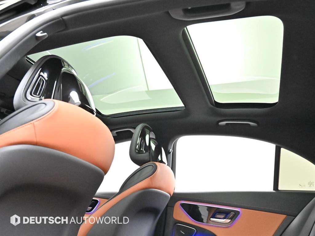 벤츠 C클래스(5세대) C300 4매틱 AMG 라인 - 이미지 11