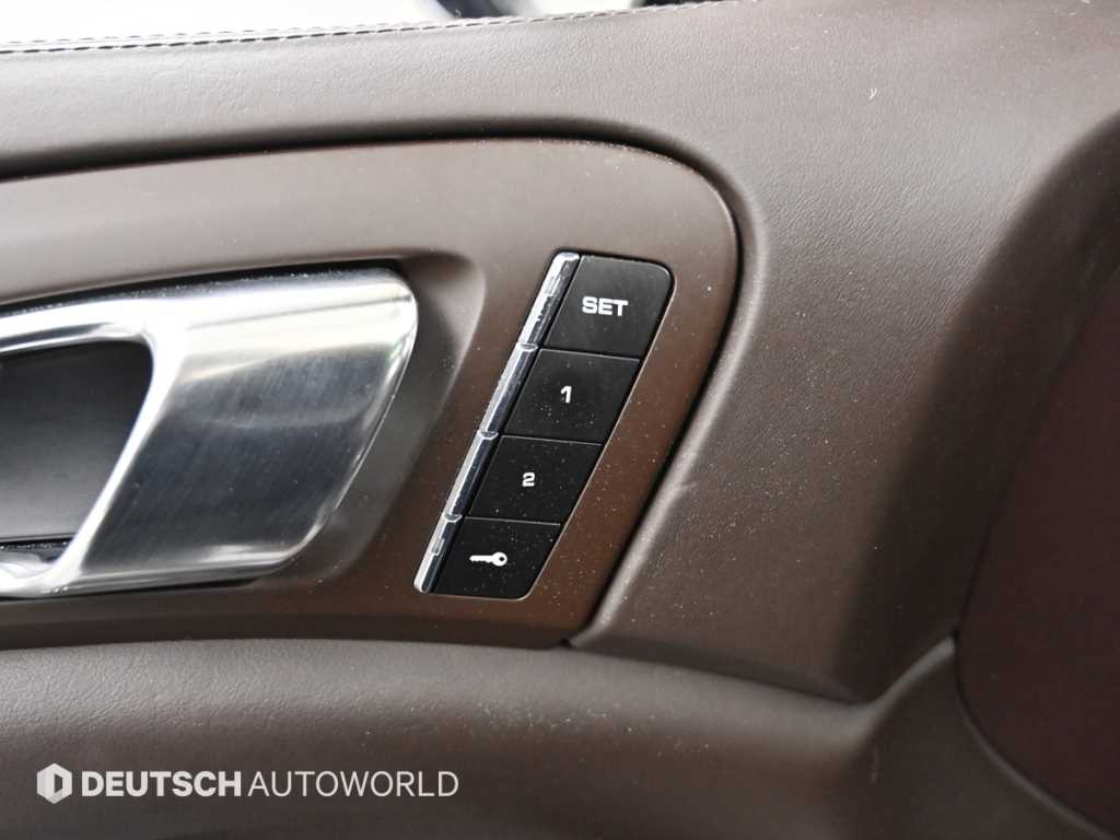 포르쉐 카이엔(2세대) 디젤 3.0 - 이미지 8