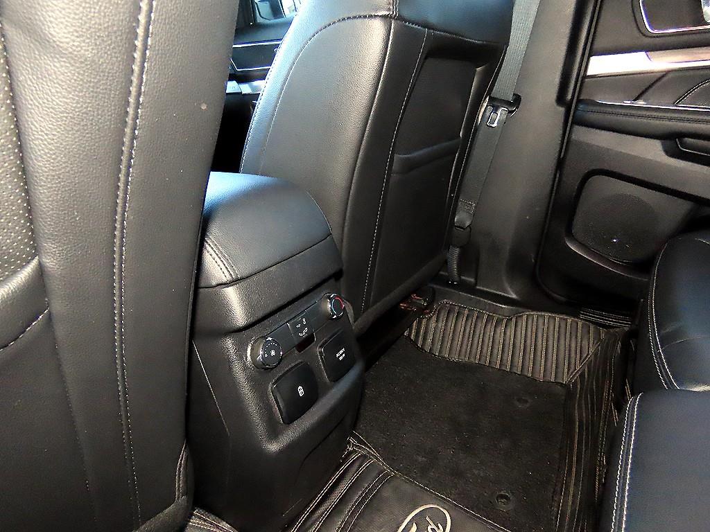 포드 익스플로러(5세대) 2.3 AWD 리미티드 - 이미지 6