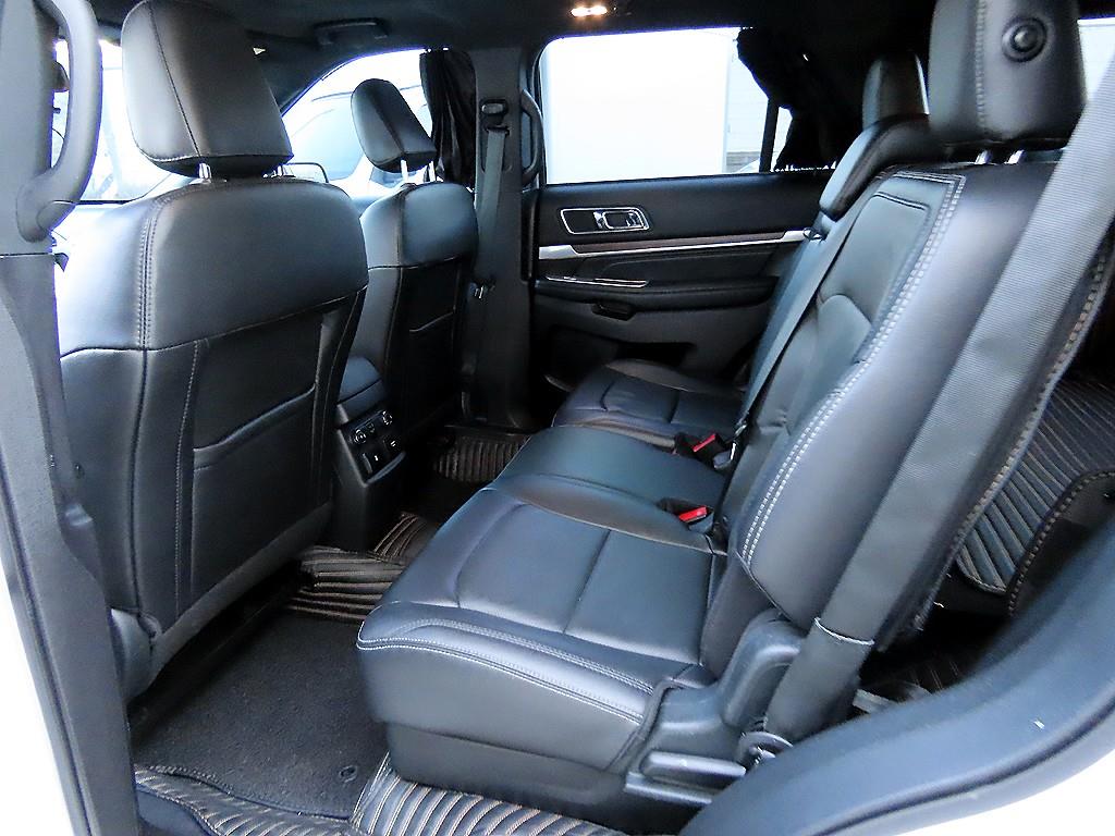 포드 익스플로러(5세대) 2.3 AWD 리미티드 - 이미지 3