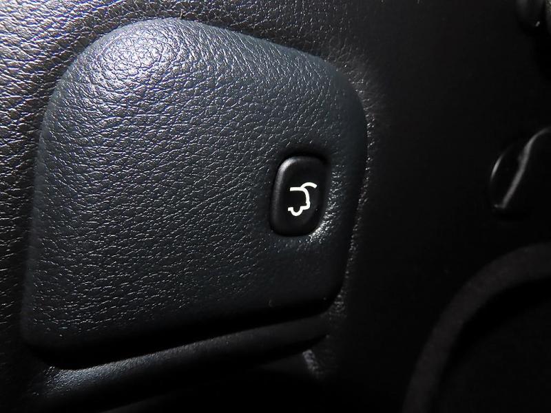 지프 그랜드 체로키(WK2) 3.6 V6 오버랜드 - 이미지 19