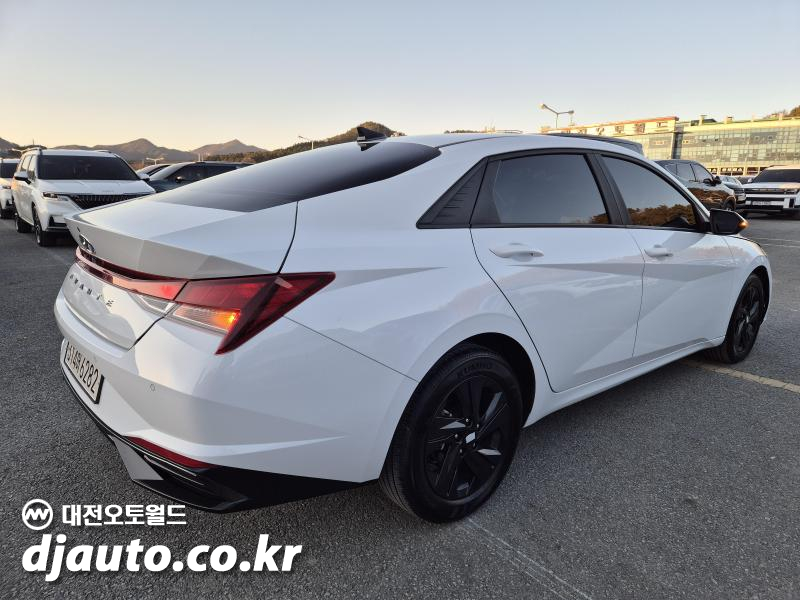 현대 아반떼(CN7) 1.6 가솔린 모던 - 이미지 17